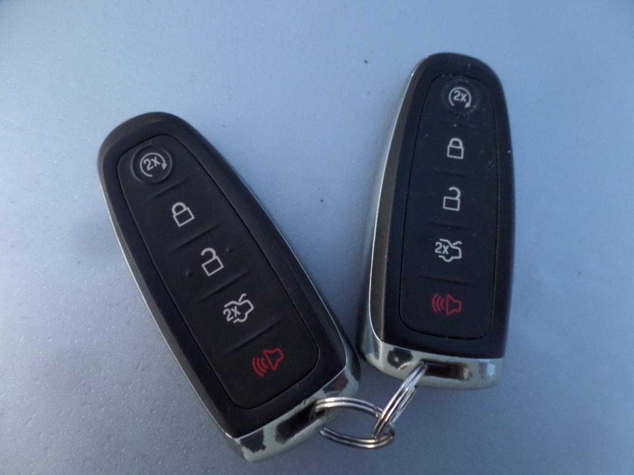 2019 Ford Escape Titanium 4WD Photo