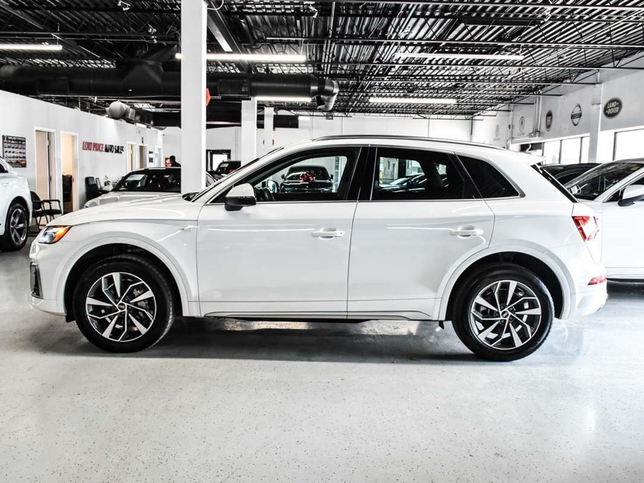 2022 Audi Q5 Progressiv l 45 TFSI l S Line l Quattro l 4Cyl l Photo