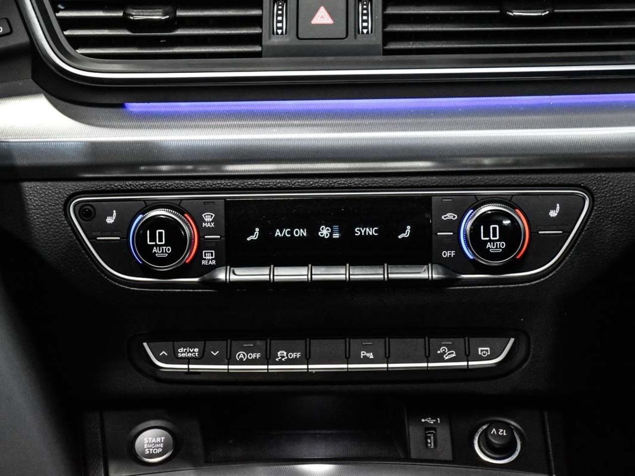 2022 Audi Q5 Progressiv l 45 TFSI l S Line l Quattro l 4Cyl l Photo