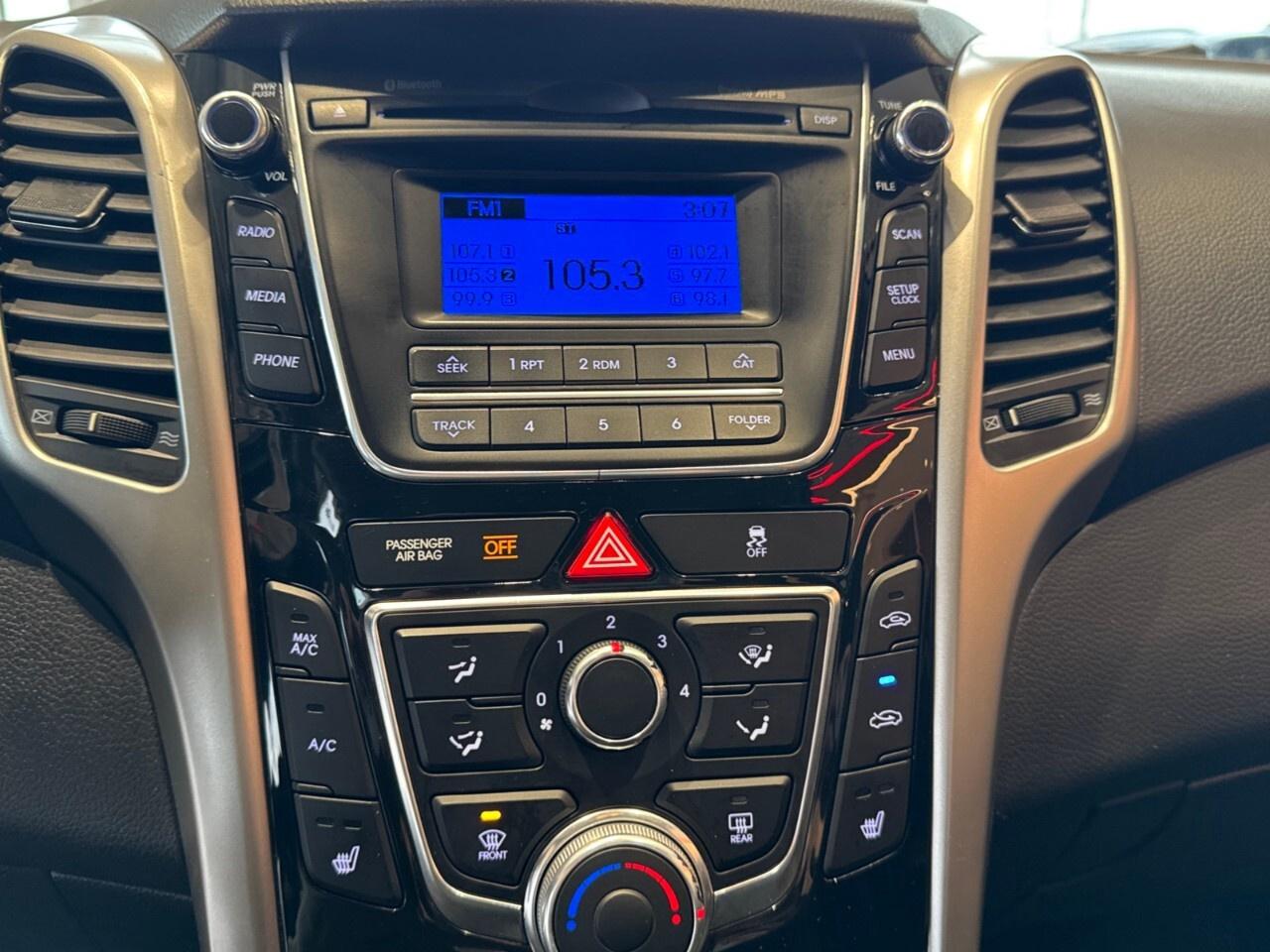 2014 Hyundai Elantra GT 5dr HB Auto GL Photo