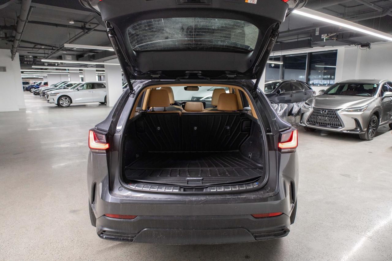 2025 Lexus NX 350h Executive Pkg Safety Certified Welcome Trades Photo