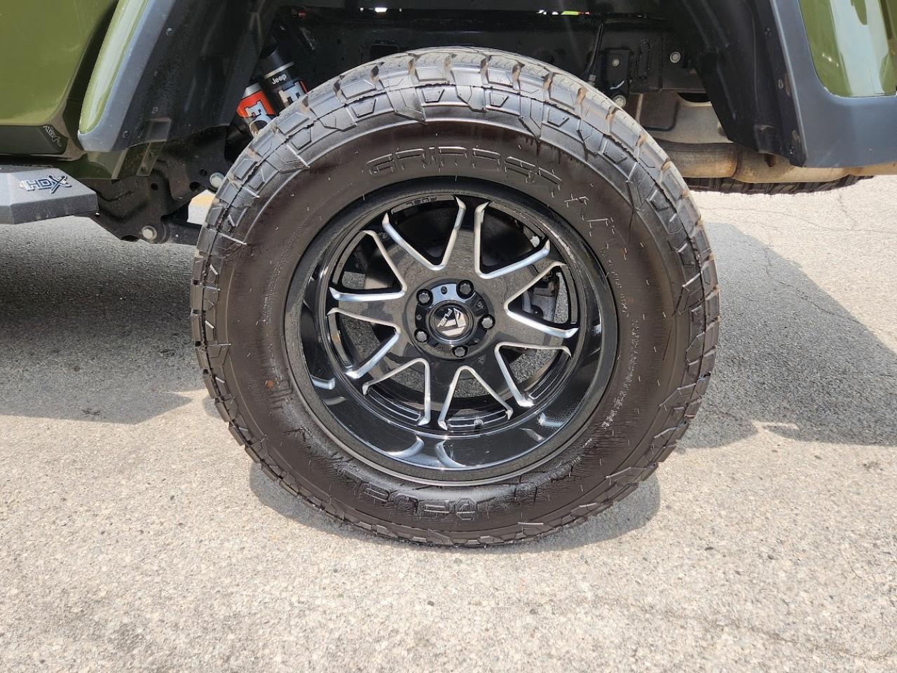 2024 Jeep Gladiator MOJAVE X 4X4, SANDRUNNER,FUEL RIMS,LIFTED,ALPINE Photo