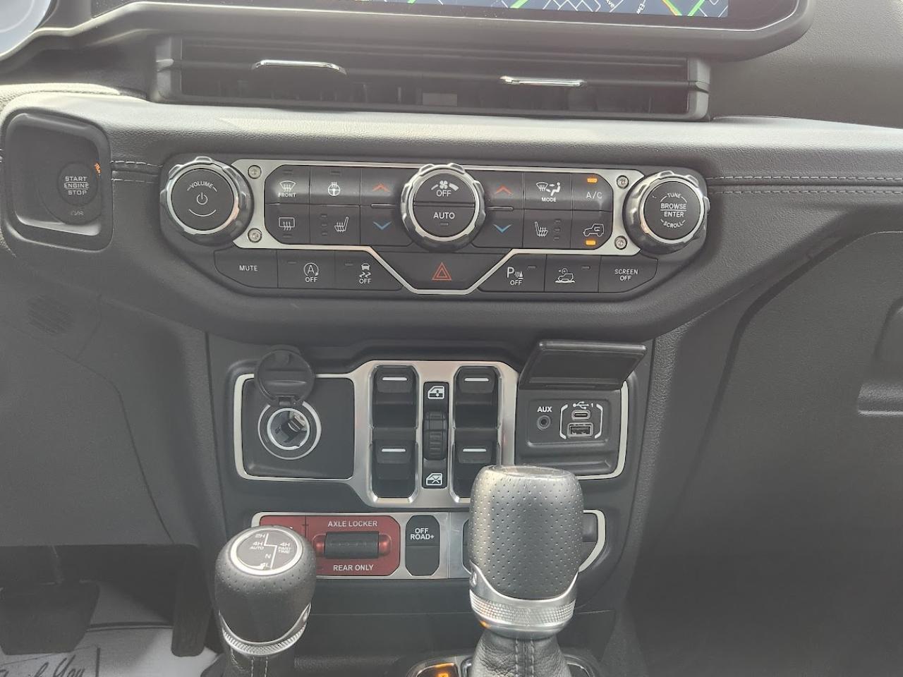 2024 Jeep Gladiator MOJAVE X 4X4, SANDRUNNER,FUEL RIMS,LIFTED,ALPINE Photo