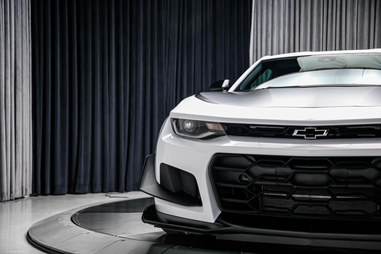 2023 Chevrolet Camaro ZL1 1LE EXTREME TRACK PACK MANUAL 650HP 1OWNER Photo