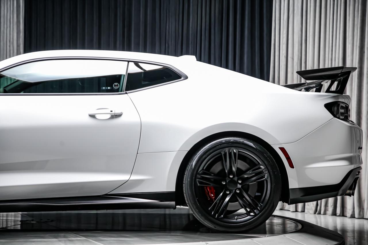 2023 Chevrolet Camaro ZL1 1LE EXTREME TRACK PACK MANUAL 650HP 1OWNER Photo
