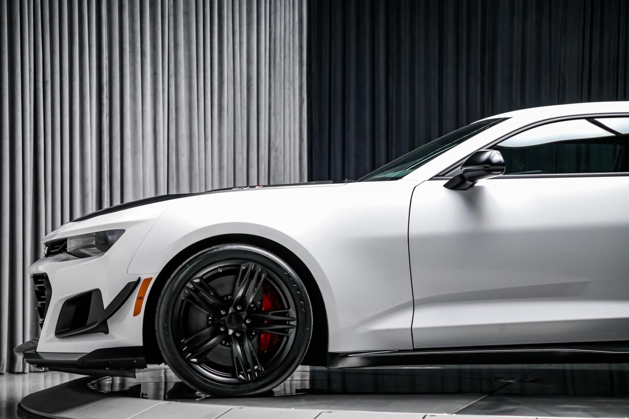 2023 Chevrolet Camaro ZL1 1LE EXTREME TRACK PACK MANUAL 650HP 1OWNER Photo