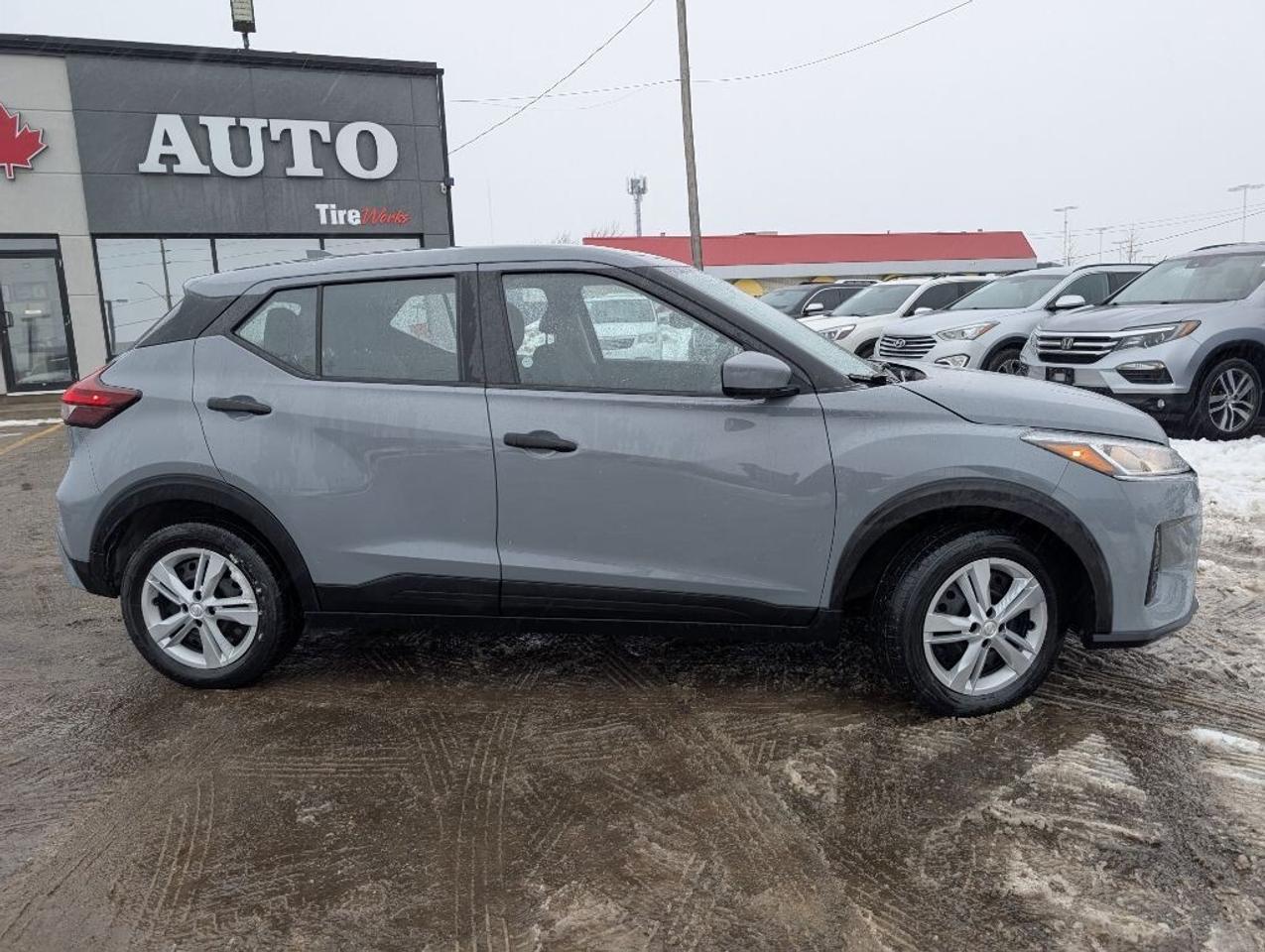 2022 Nissan Kicks S   CAMERA   BLIND SPOT   CARPLAY Photo