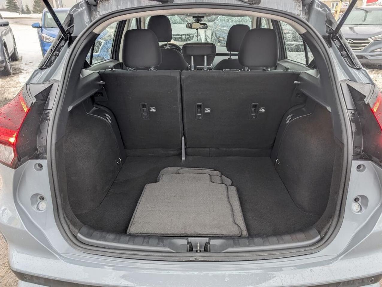 2022 Nissan Kicks S   CAMERA   BLIND SPOT   CARPLAY Photo