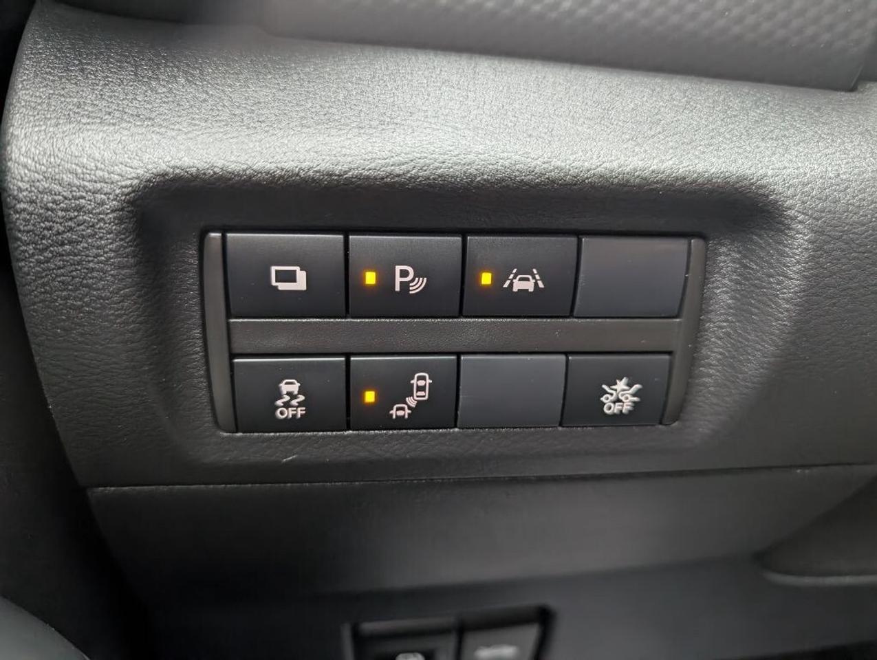 2022 Nissan Kicks S   CAMERA   BLIND SPOT   CARPLAY Photo