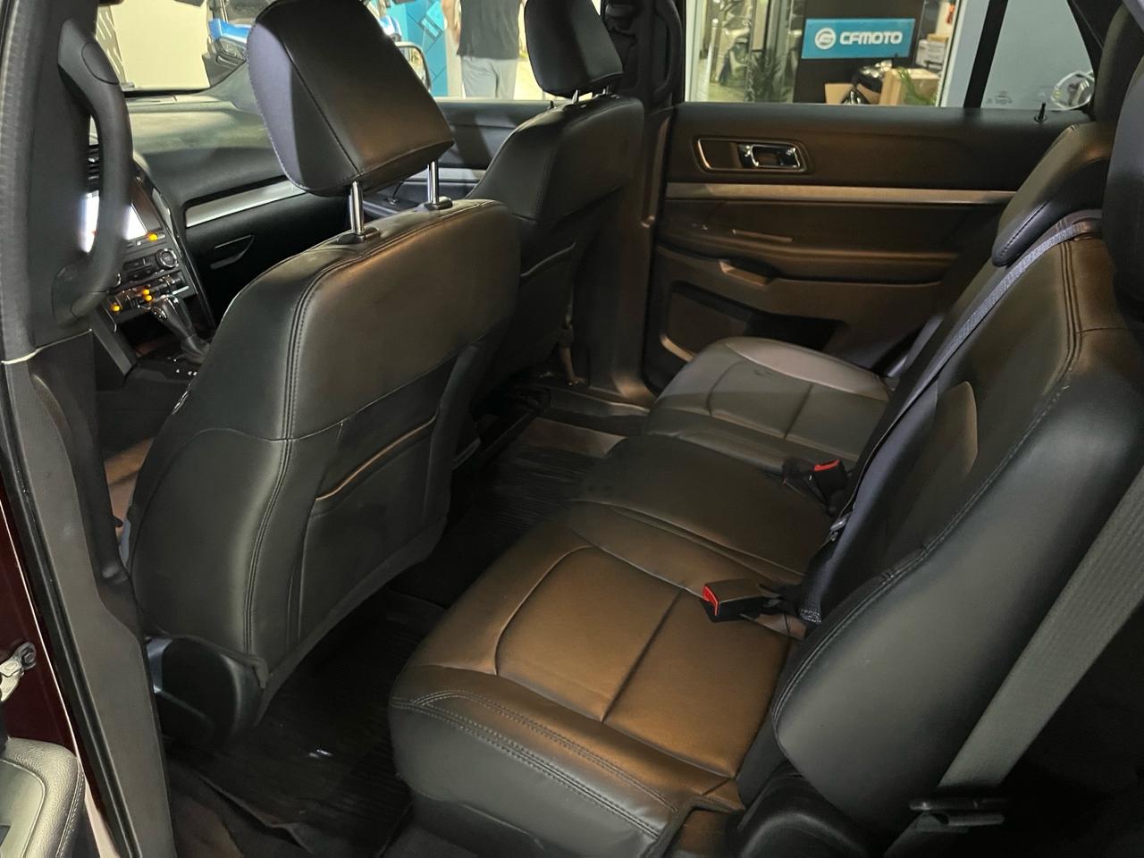 2019 Ford Explorer XLT 4WD   LEATHER   CAMERA Photo
