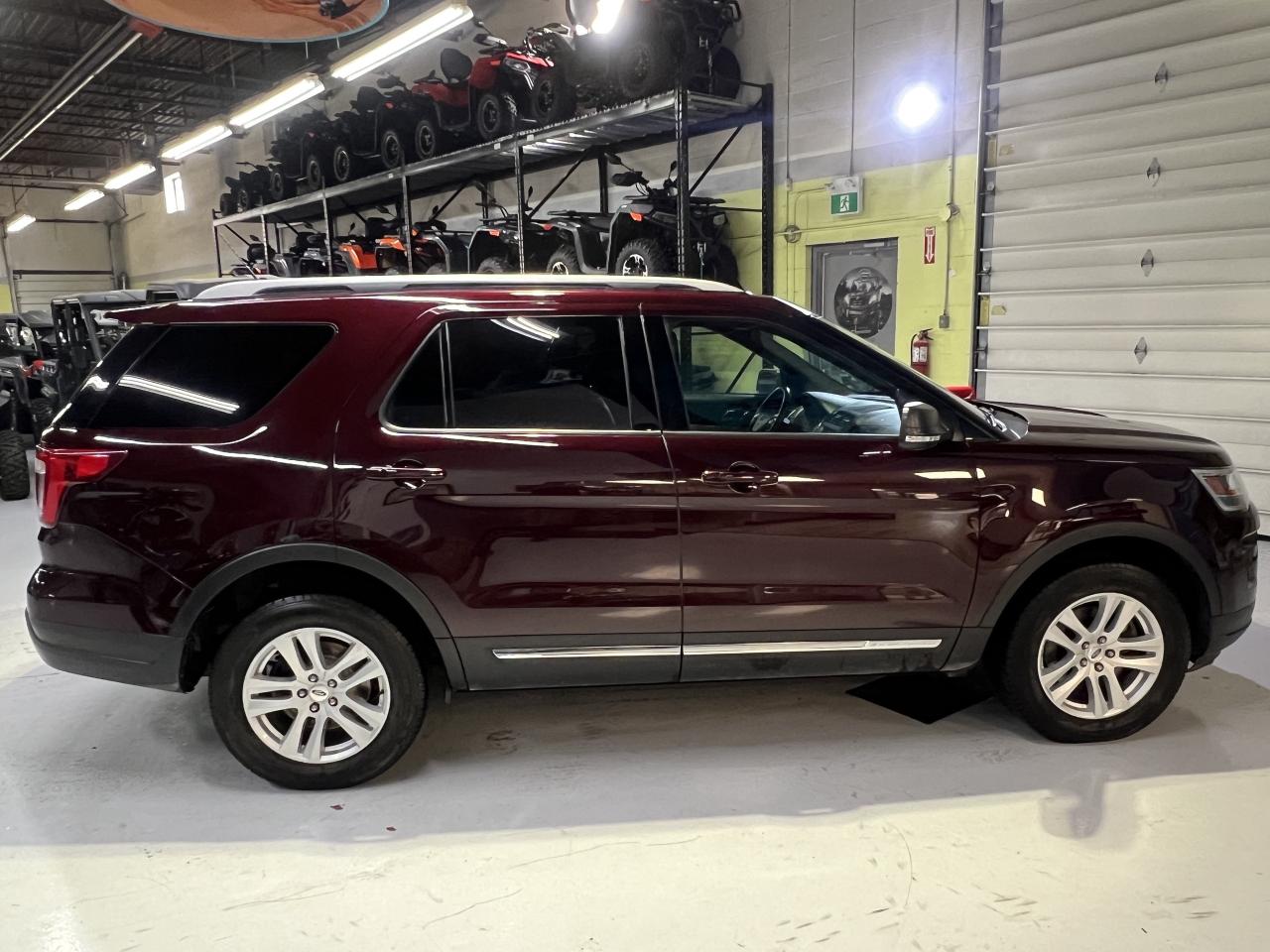 2019 Ford Explorer XLT 4WD   LEATHER   CAMERA Photo