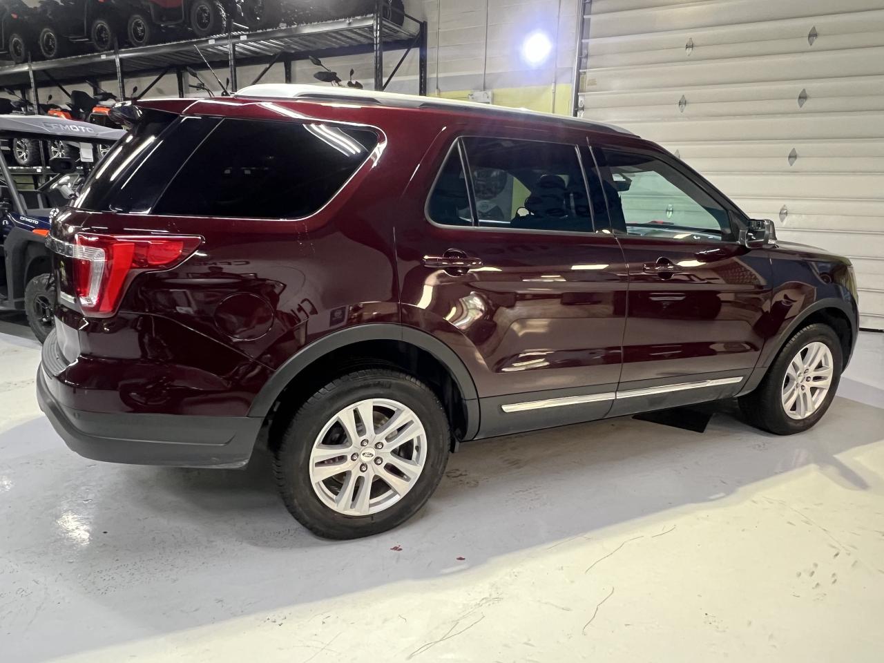 2019 Ford Explorer XLT 4WD   LEATHER   CAMERA Photo