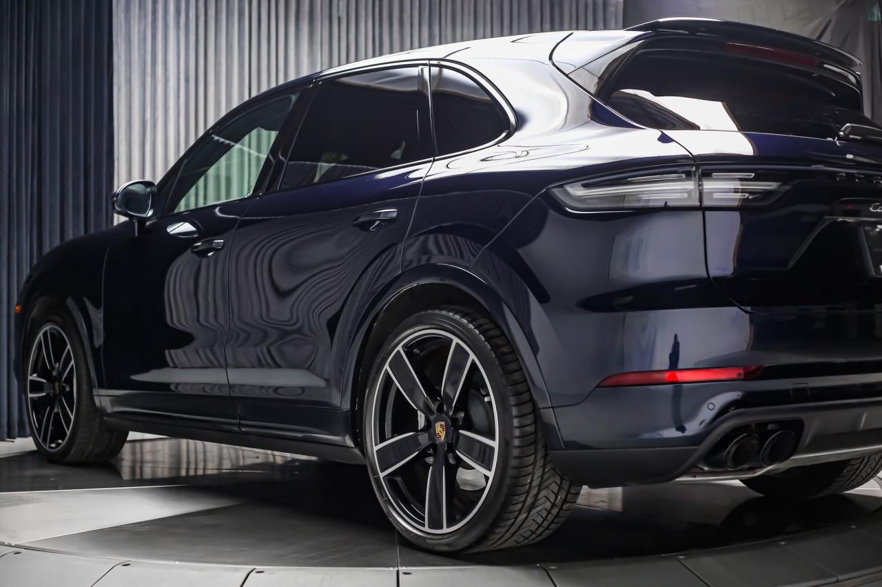2019 Porsche Cayenne TURBO  HIGHLYOPTIONED NOACCIDENTS SERVICERECORDS Photo