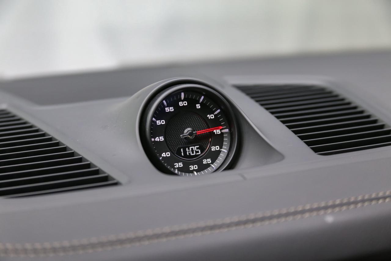 2019 Porsche Cayenne TURBO  HIGHLYOPTIONED NOACCIDENTS SERVICERECORDS Photo