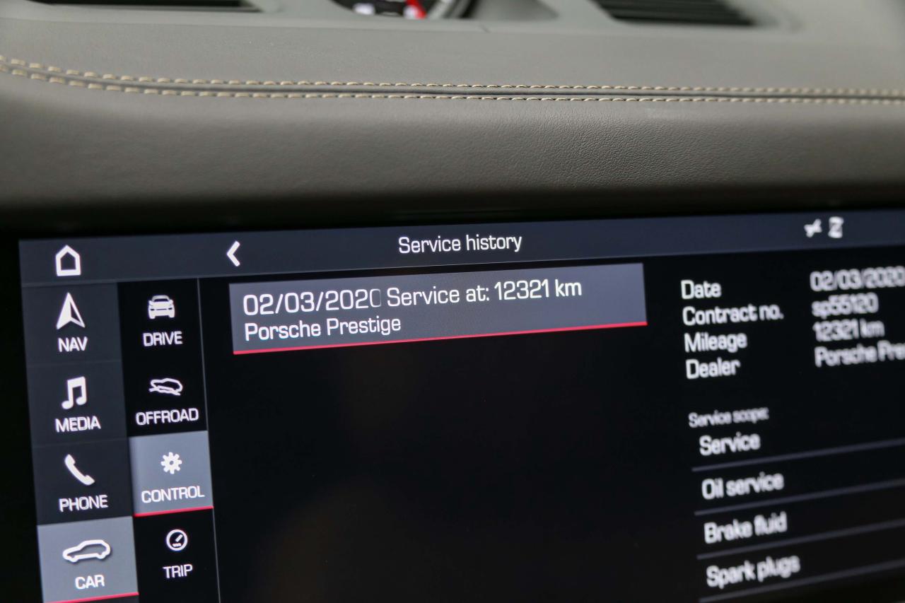 2019 Porsche Cayenne TURBO  HIGHLYOPTIONED NOACCIDENTS SERVICERECORDS Photo