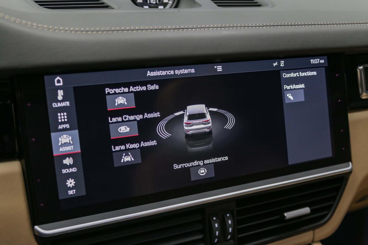 2019 Porsche Cayenne TURBO  HIGHLYOPTIONED NOACCIDENTS SERVICERECORDS Photo