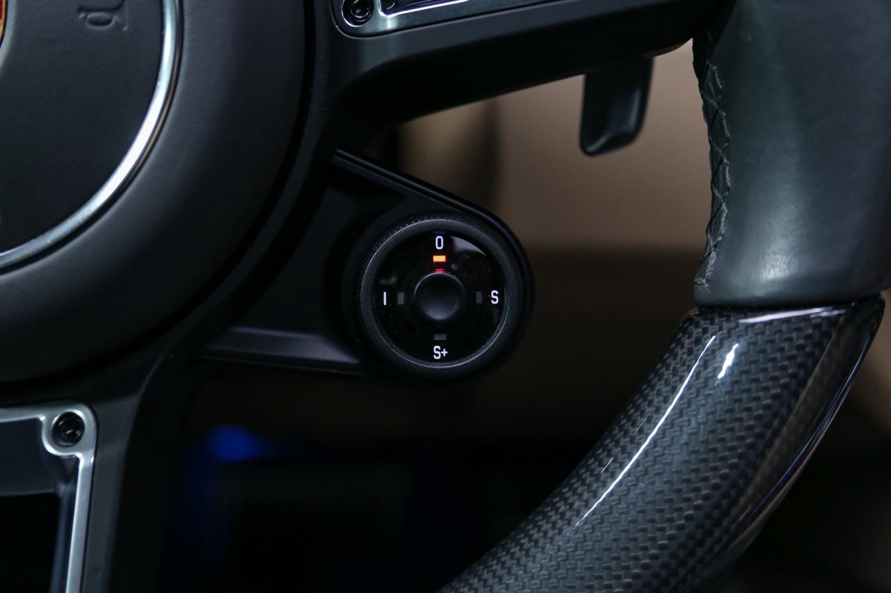 2019 Porsche Cayenne TURBO  HIGHLYOPTIONED NOACCIDENTS SERVICERECORDS Photo