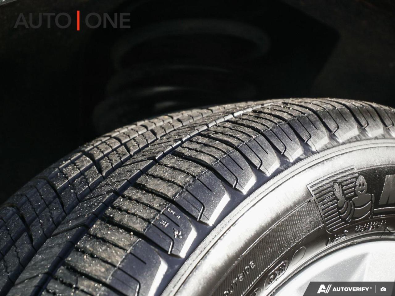 2024 Honda HR-V LX   AWD   CARFAX CLEAN Photo