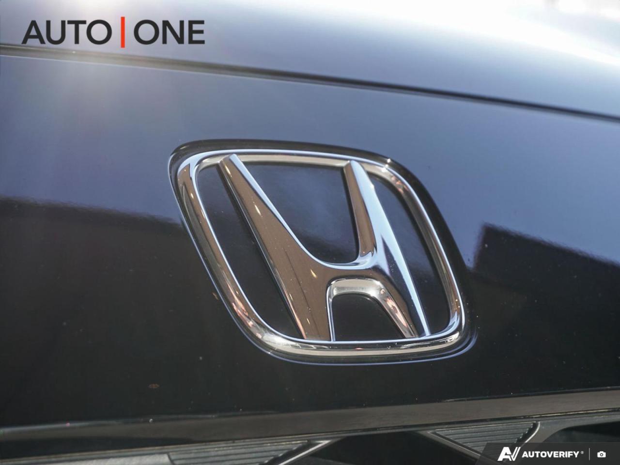 2024 Honda HR-V LX   AWD   CARFAX CLEAN Photo