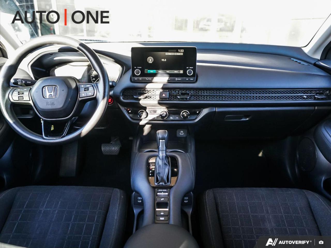 2024 Honda HR-V LX   AWD   CARFAX CLEAN Photo