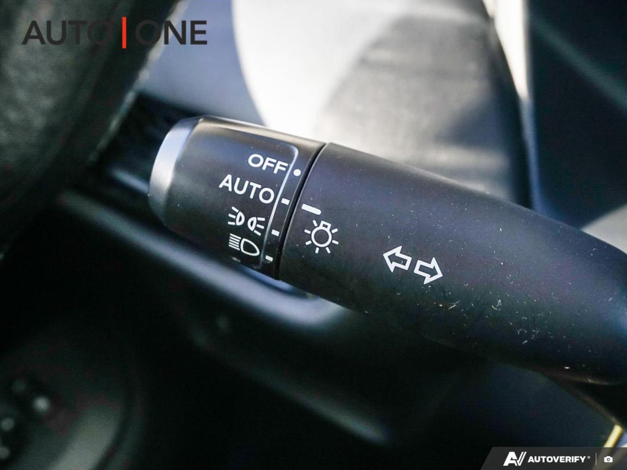 2024 Honda HR-V LX   AWD   CARFAX CLEAN Photo