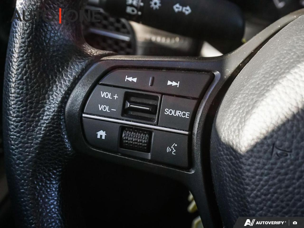 2024 Honda HR-V LX   AWD   CARFAX CLEAN Photo