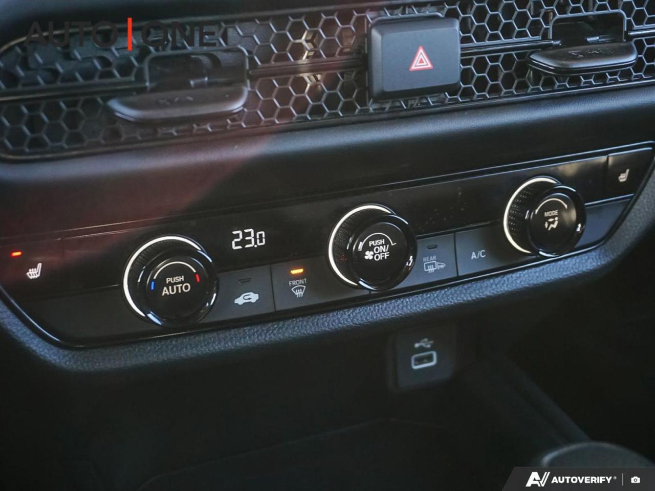 2024 Honda HR-V LX   AWD   CARFAX CLEAN Photo