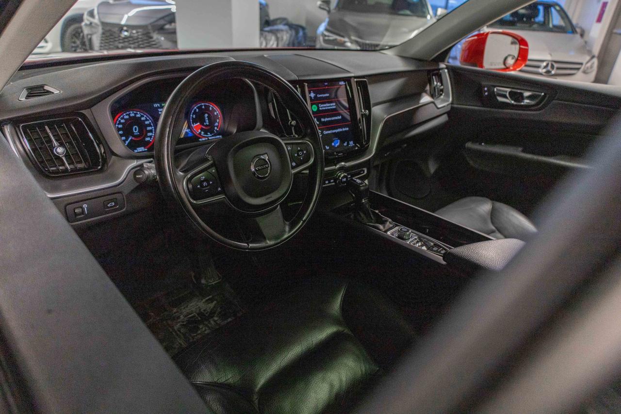 2020 Volvo XC60 T6 Momentum Safety Certified Welcome Trades Photo