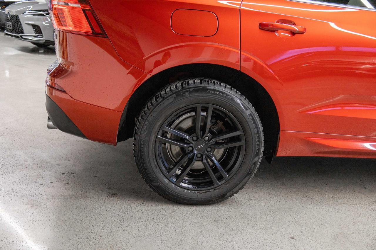 2020 Volvo XC60 T6 Momentum Safety Certified Welcome Trades Photo