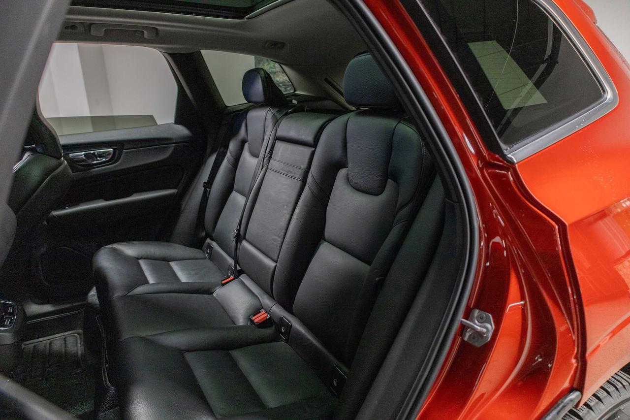 2020 Volvo XC60 T6 Momentum Safety Certified Welcome Trades Photo