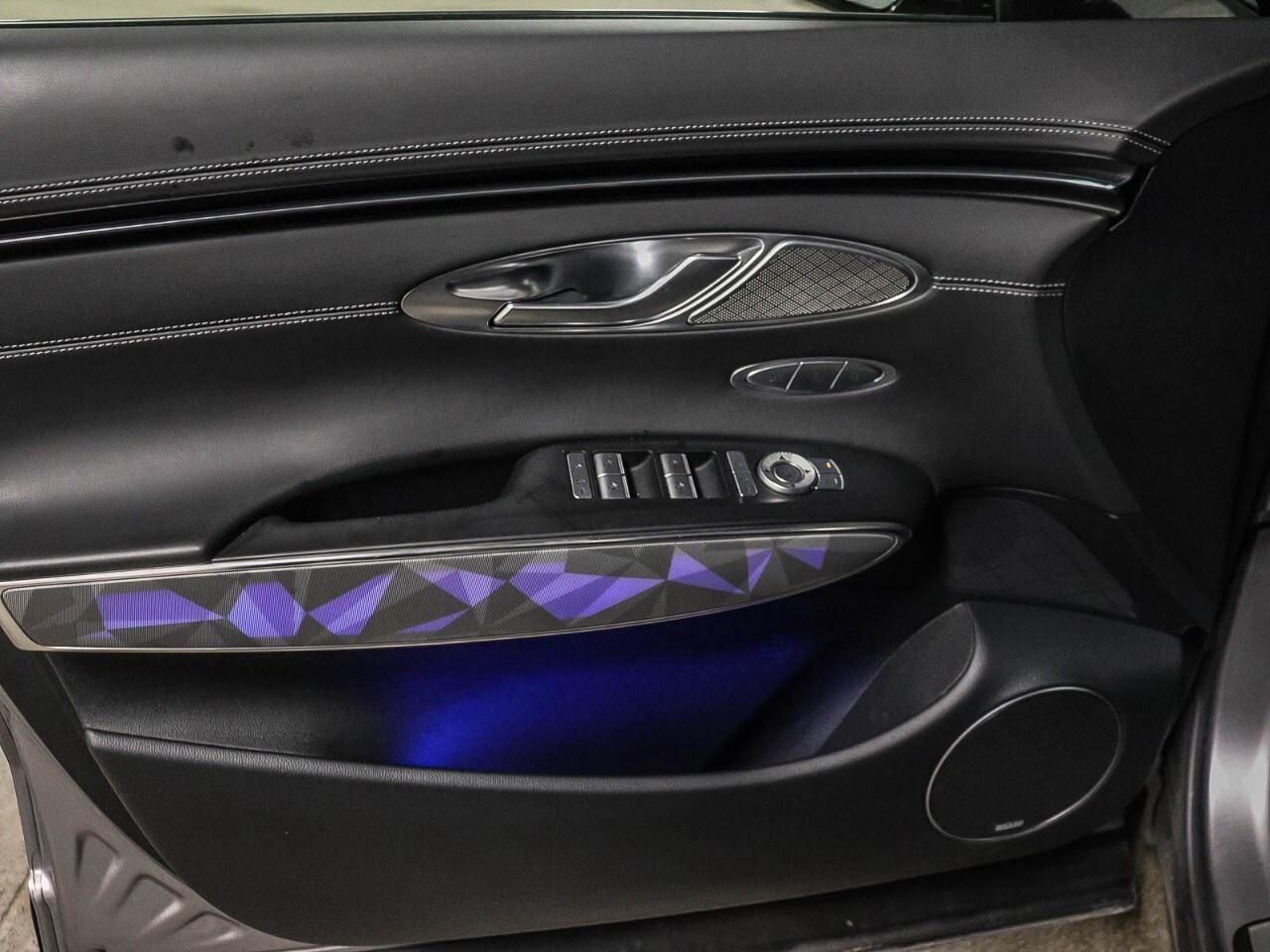 2022 Genesis GV70 2.5T Prestige AWD [V71SAA25KX63] Photo