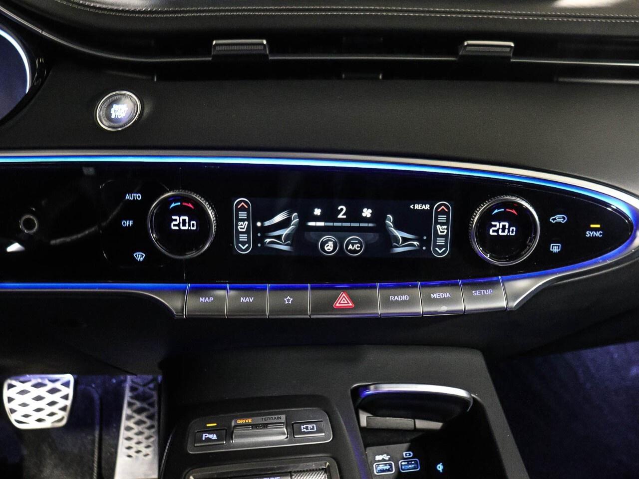 2022 Genesis GV70 2.5T Prestige AWD [V71SAA25KX63] Photo