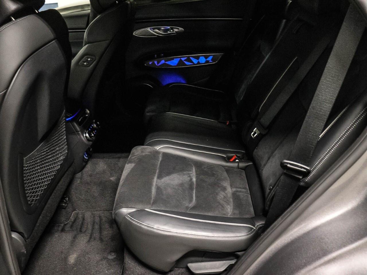 2022 Genesis GV70 2.5T Prestige AWD [V71SAA25KX63] Photo