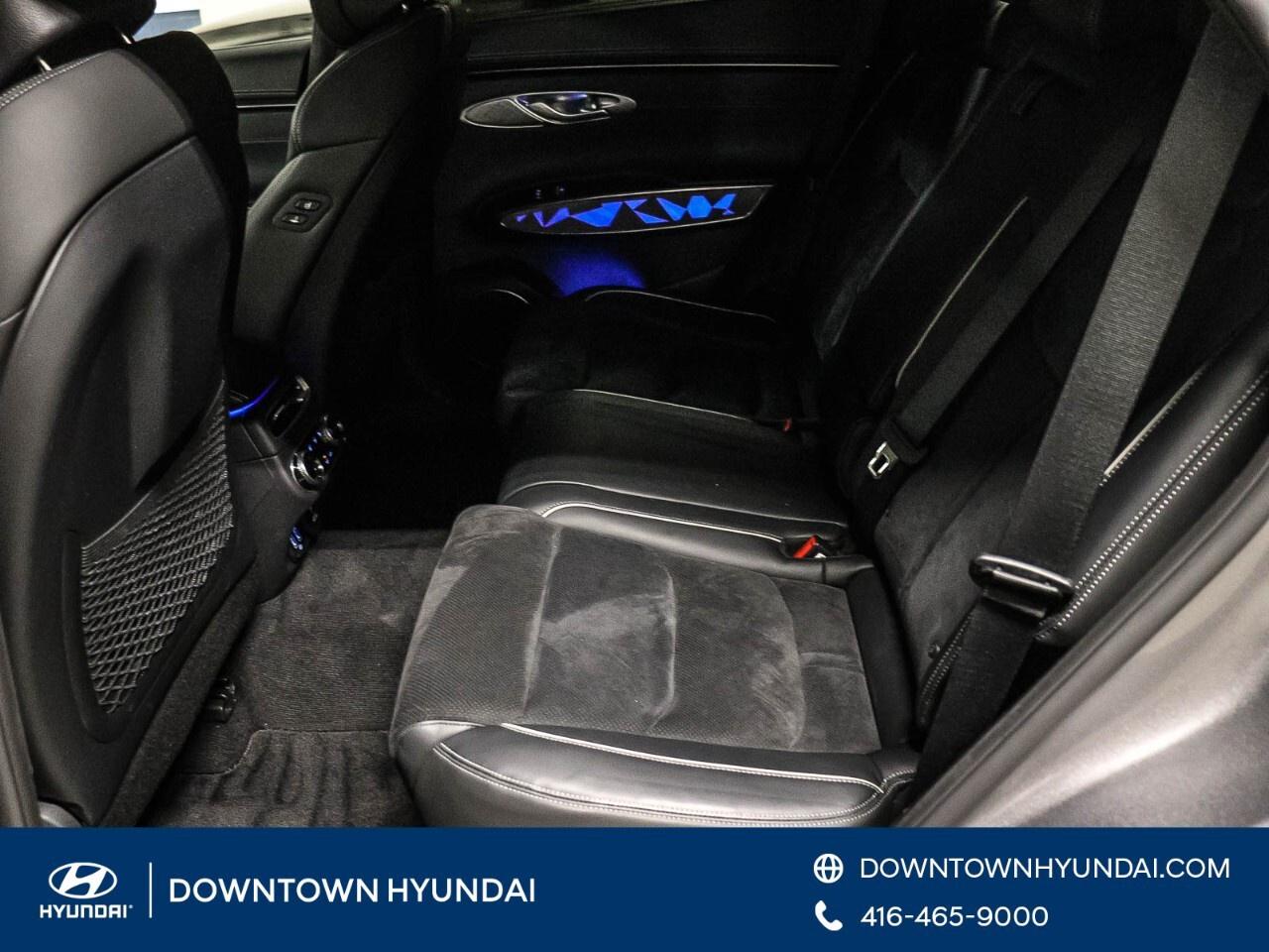 2022 Genesis GV70 2.5T Prestige AWD [V71SAA25KX63] Photo