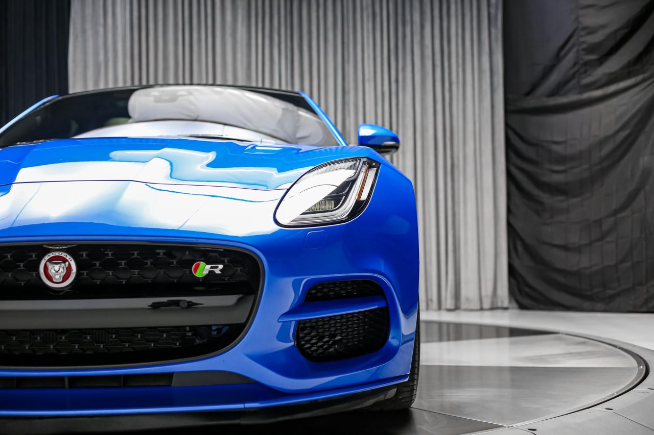 2019 Jaguar F-Type R AWD 550HP  NAV PANO BLINDSPT MERIDIAN SELFPARK Photo