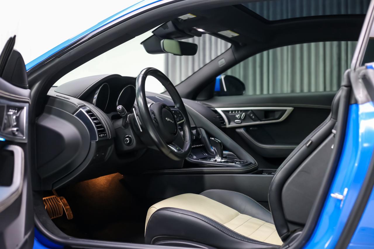 2019 Jaguar F-Type R AWD 550HP  NAV PANO BLINDSPT MERIDIAN SELFPARK Photo