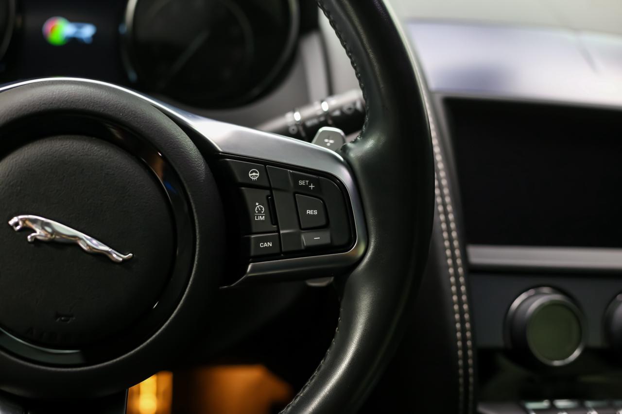 2019 Jaguar F-Type R AWD 550HP  NAV PANO BLINDSPT MERIDIAN SELFPARK Photo