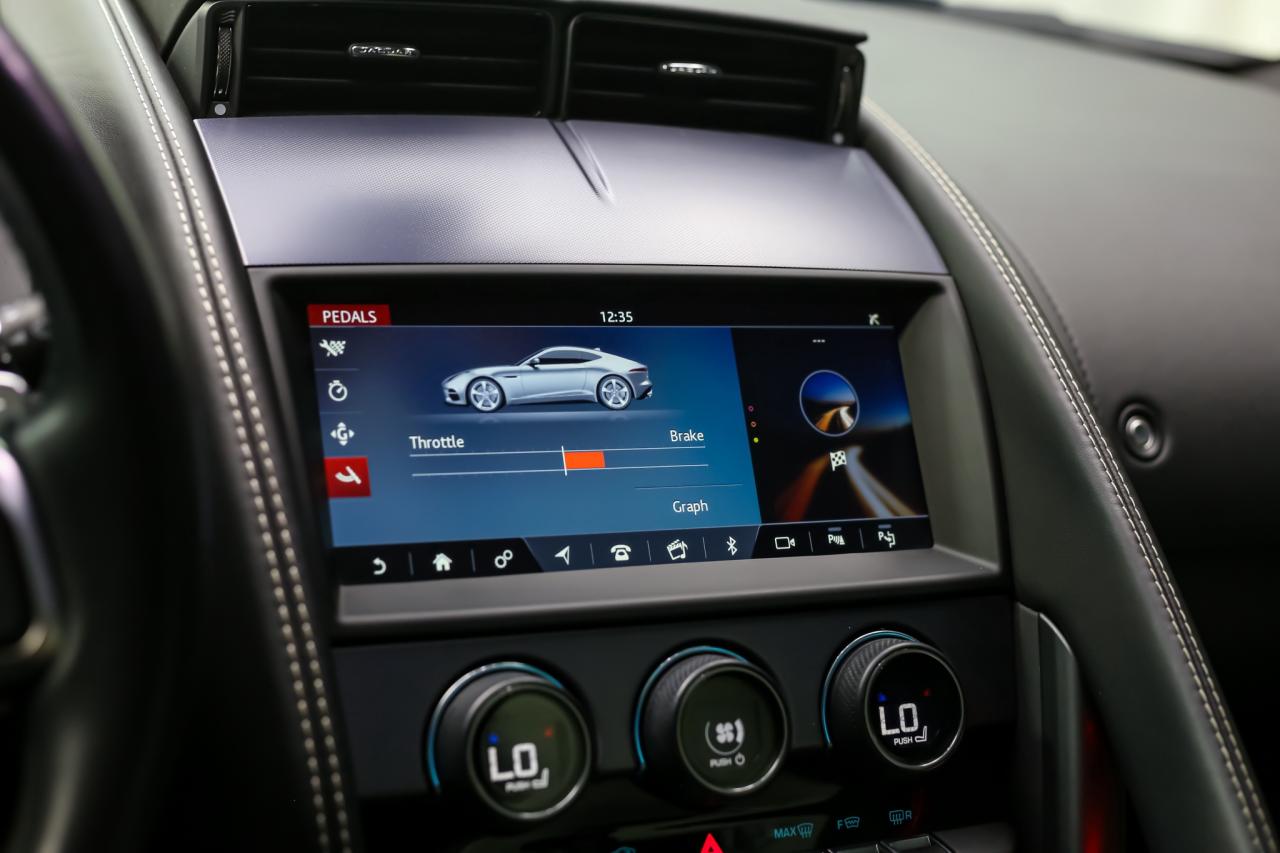 2019 Jaguar F-Type R AWD 550HP  NAV PANO BLINDSPT MERIDIAN SELFPARK Photo