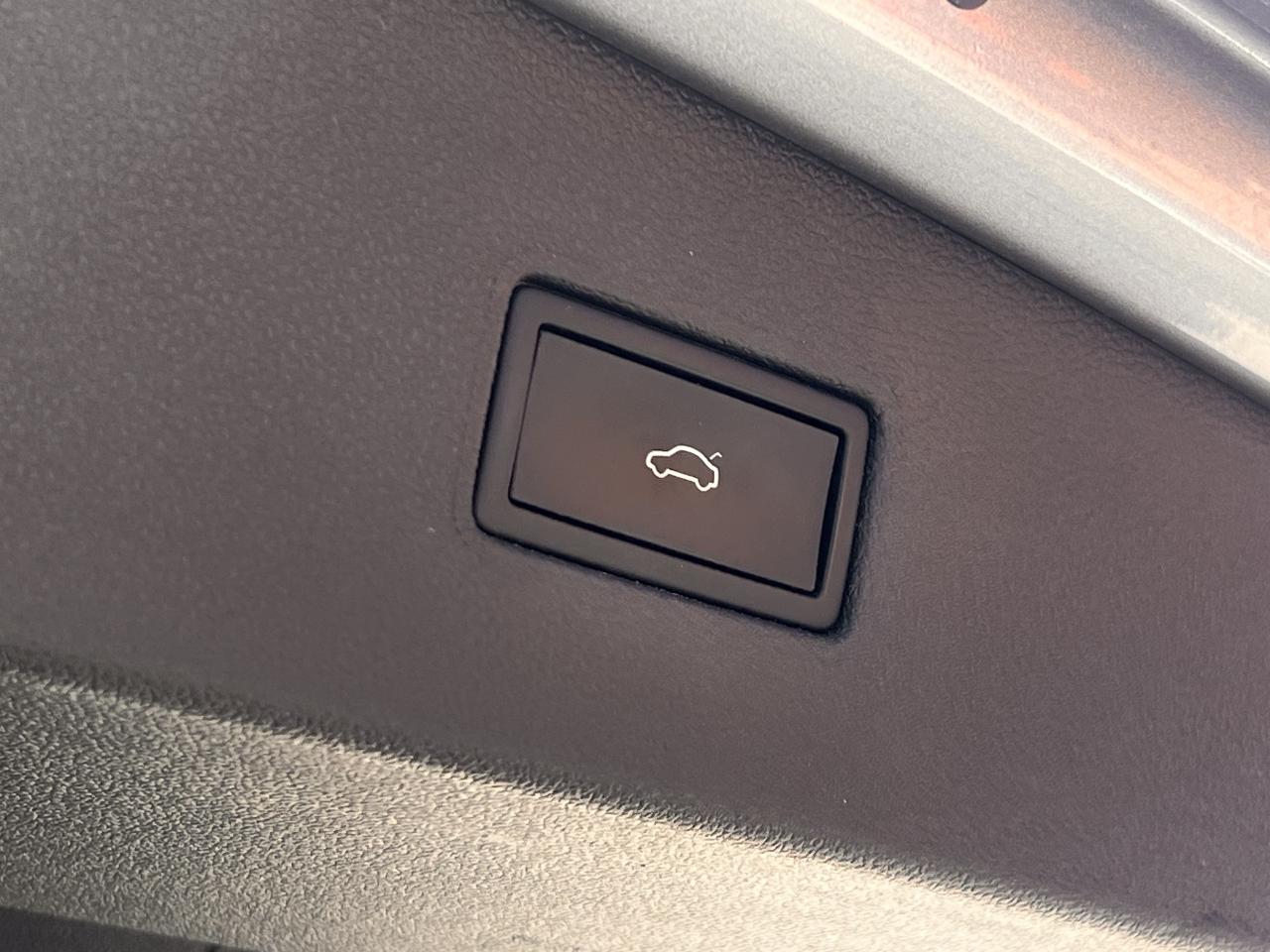 2021 Volkswagen Tiguan Comfortline*OneOwner*4MOTION*AWD*BSM*RCam* Photo