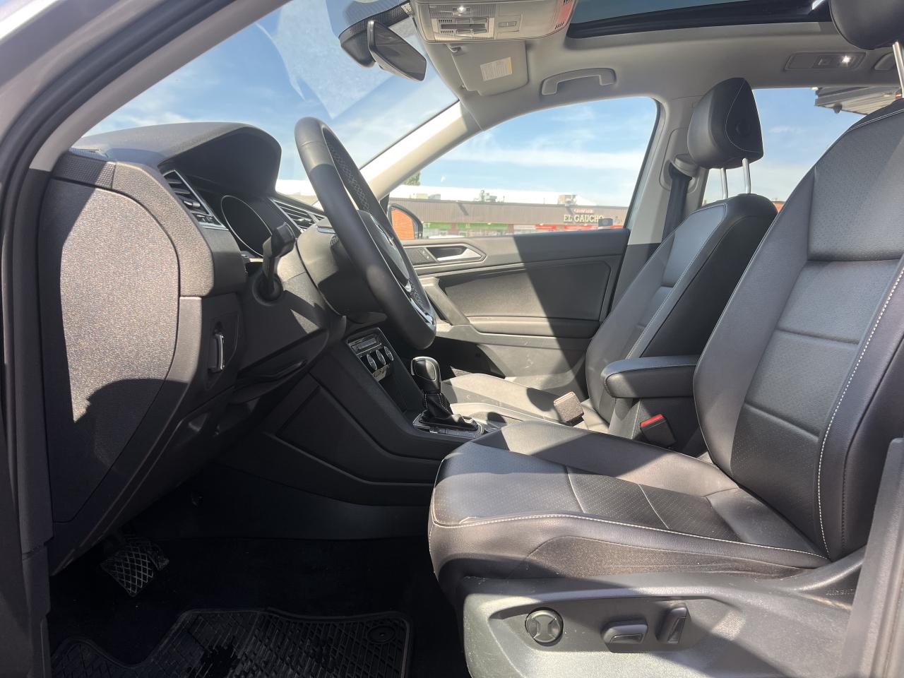 2021 Volkswagen Tiguan Comfortline*OneOwner*4MOTION*AWD*BSM*RCam* Photo