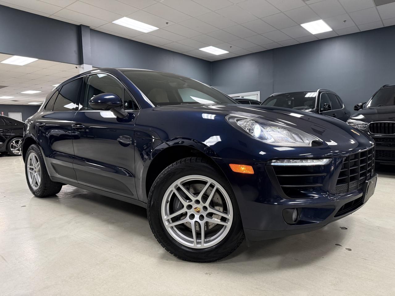 2017 Porsche Macan AWD 4dr**MINT CONDITION**NO ACCIDENTS** Photo