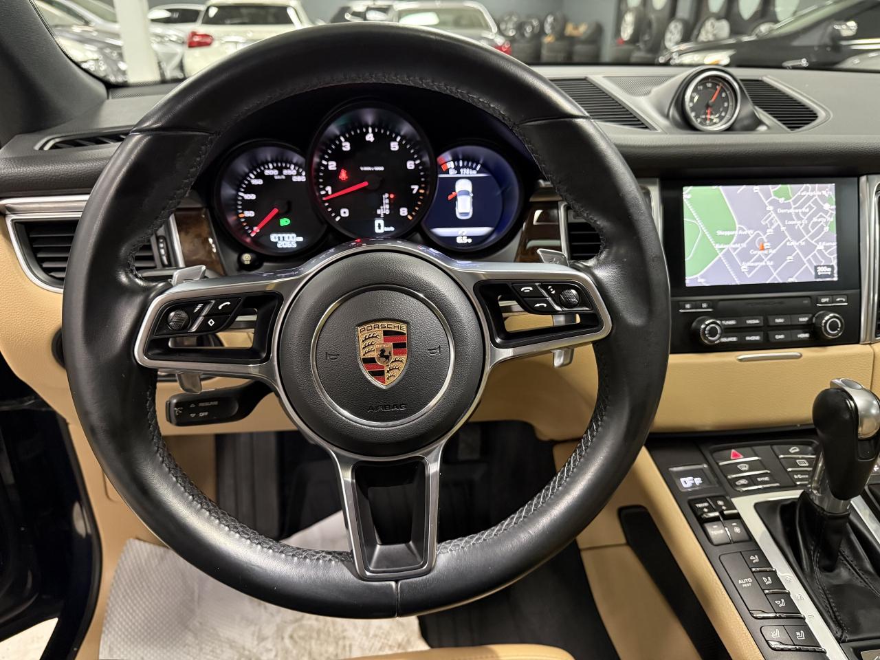 2017 Porsche Macan AWD 4dr**MINT CONDITION**NO ACCIDENTS** Photo