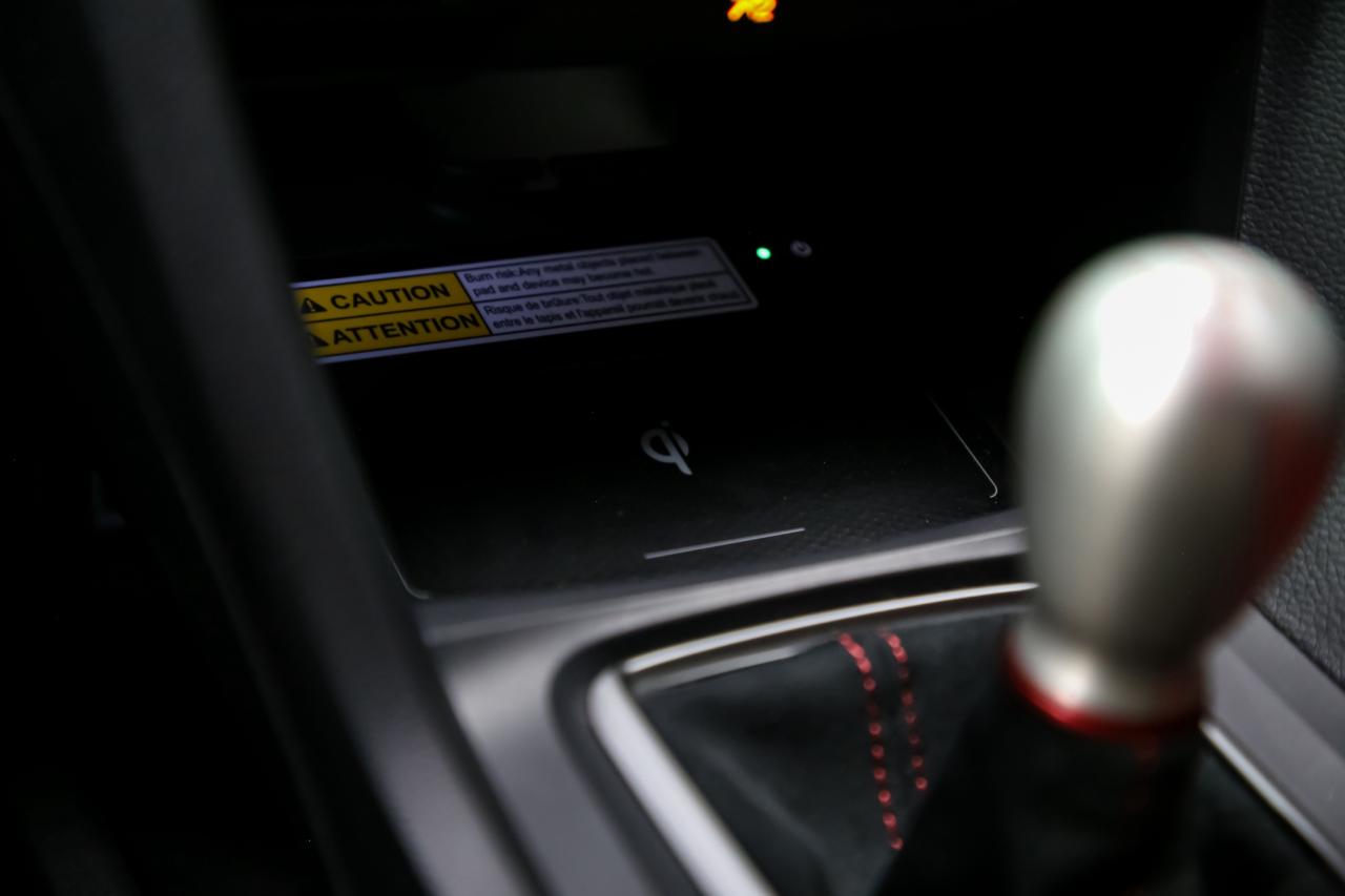 2021 Honda Civic Type R LIMITED EDITION 1 OF 1020 306HP MANUAL LOADED NEW Photo