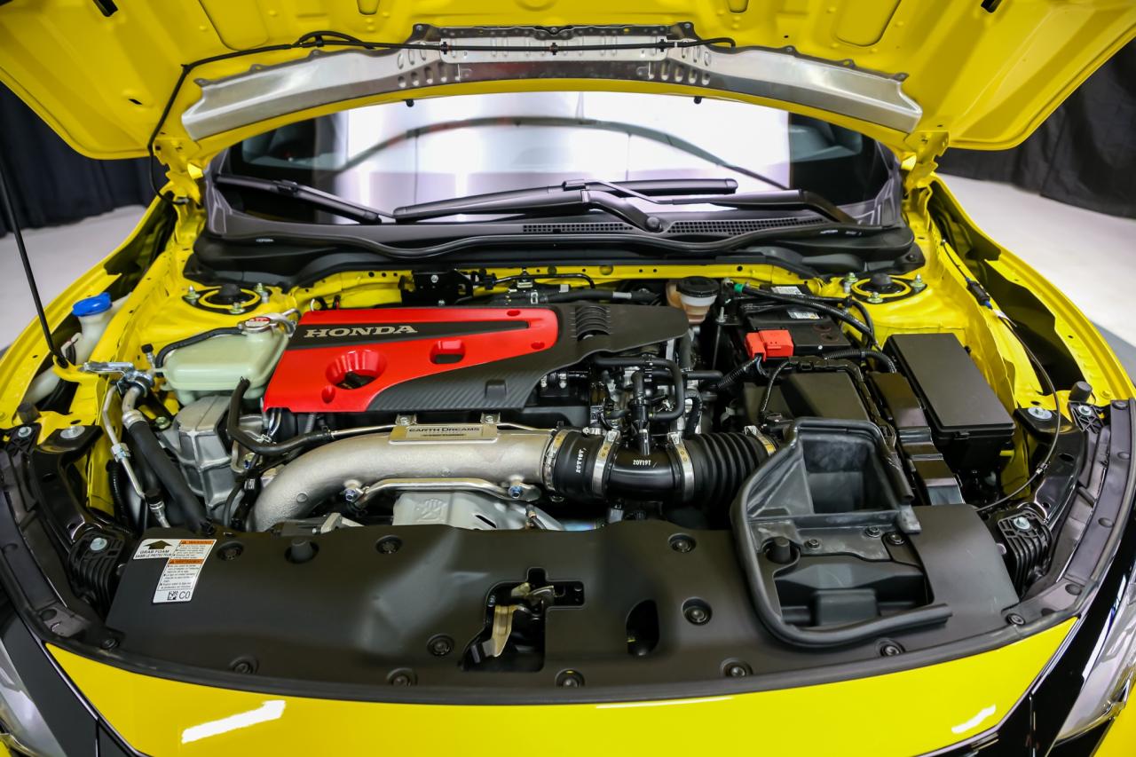 2021 Honda Civic Type R LIMITED EDITION 1 OF 1020 306HP MANUAL LOADED NEW Photo