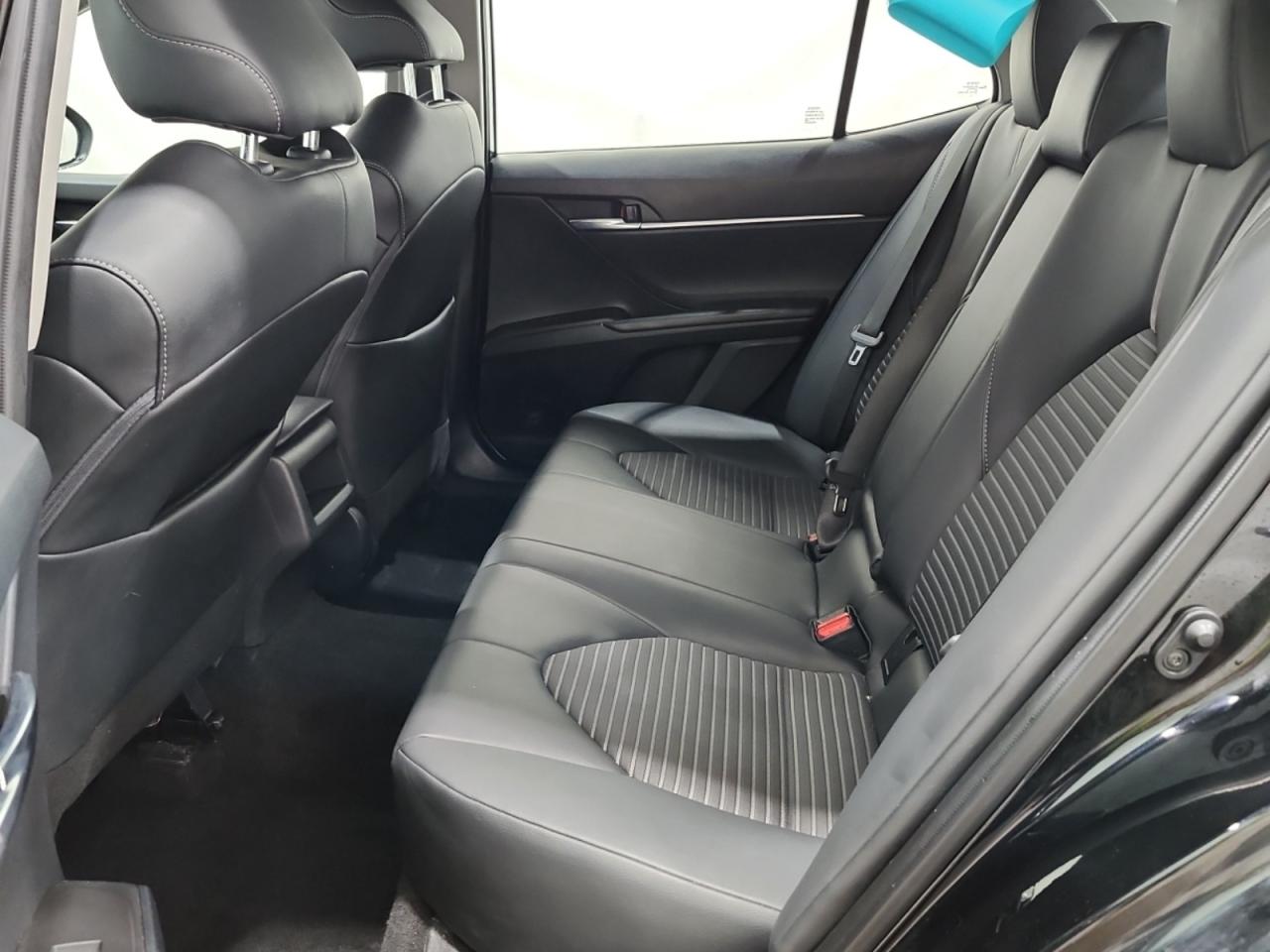 2023 Toyota Camry One Owner l SE l Toyota Warranty l FWD l 2.5 l Photo