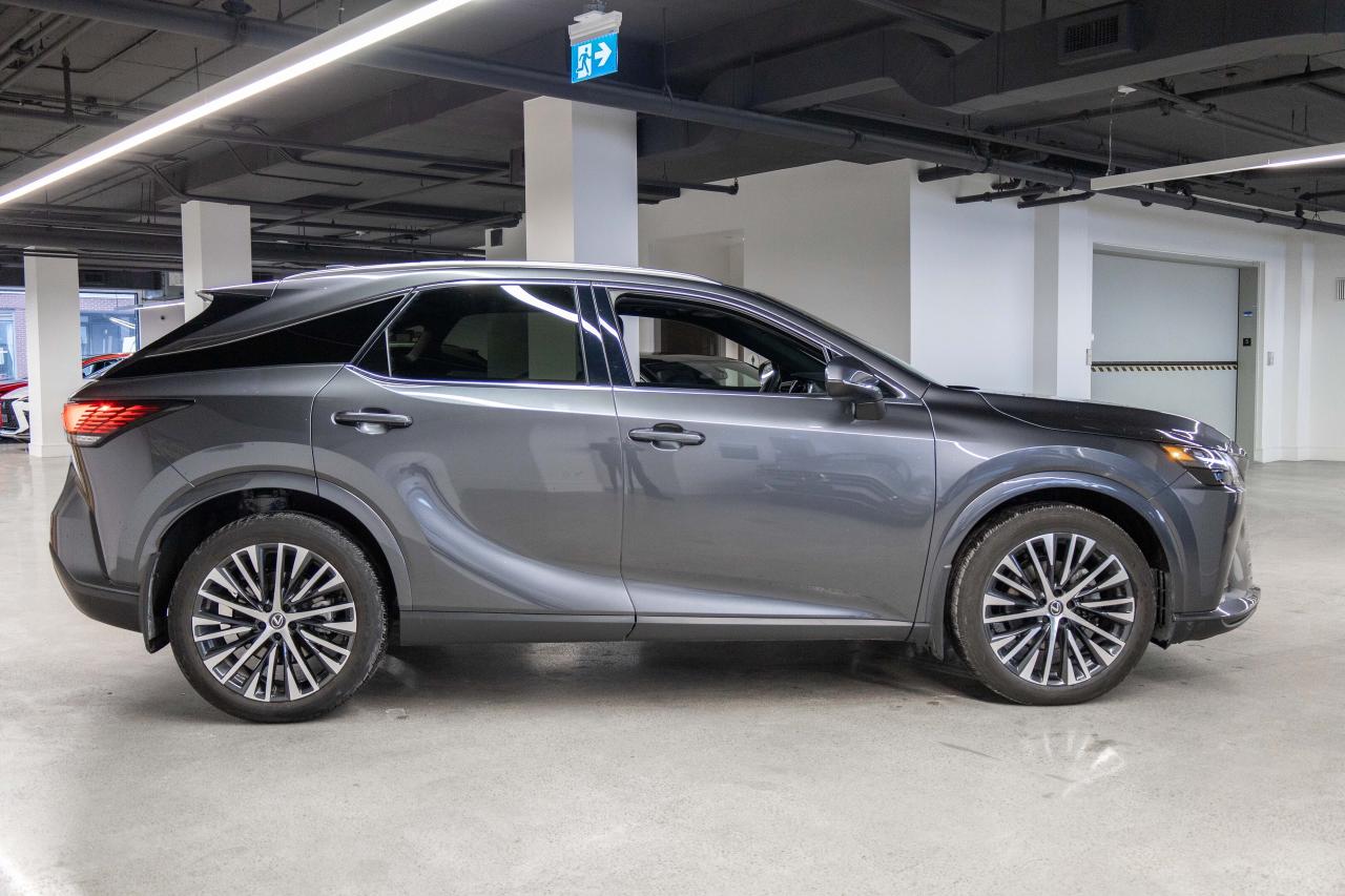2024 Lexus RX 350h Luxury Pkg Fuel Sipper Welcome Trades Photo