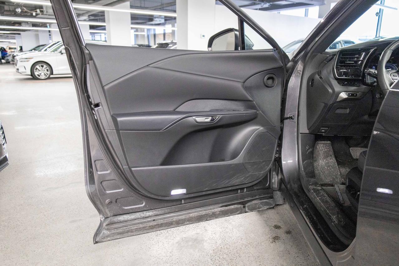 2024 Lexus RX 350h Luxury Pkg Fuel Sipper Welcome Trades Photo