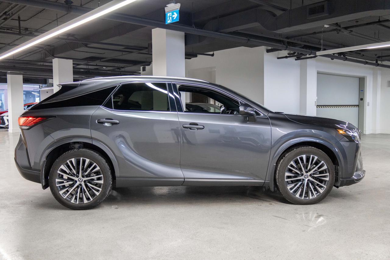 2024 Lexus RX 350h Luxury Pkg Fuel Sipper Welcome Trades Photo