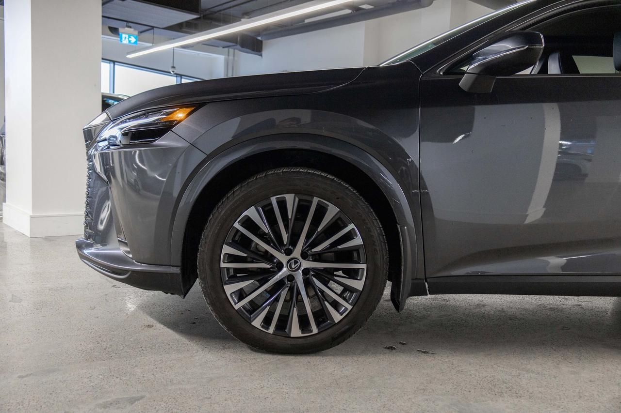2024 Lexus RX 350h Luxury Pkg Fuel Sipper Welcome Trades Photo
