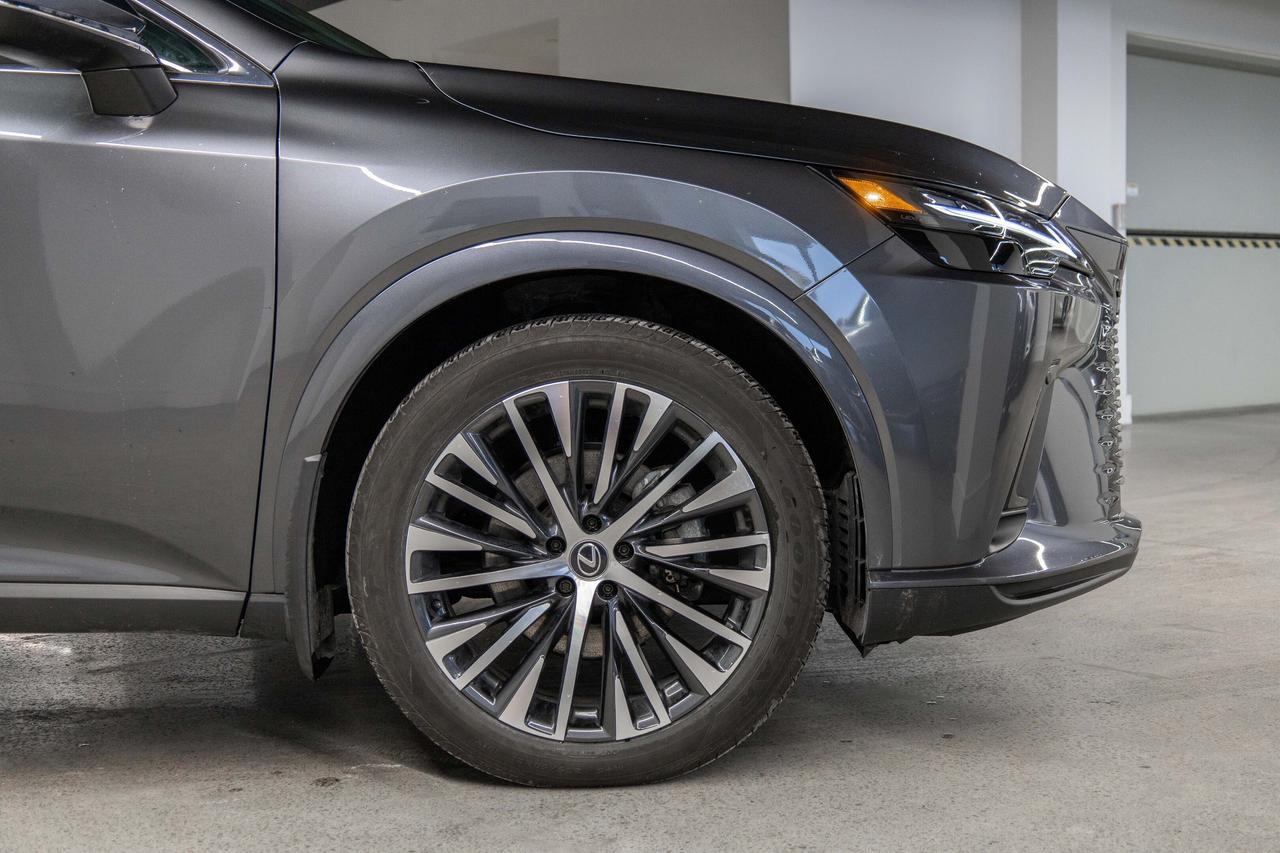 2024 Lexus RX 350h Luxury Pkg Fuel Sipper Welcome Trades Photo